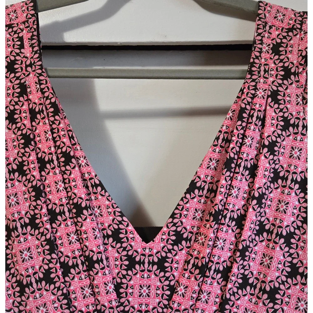 Chic Pink Black Maggy London Sz 8 Medallion Empire Waist V-Neck Jersey Dress